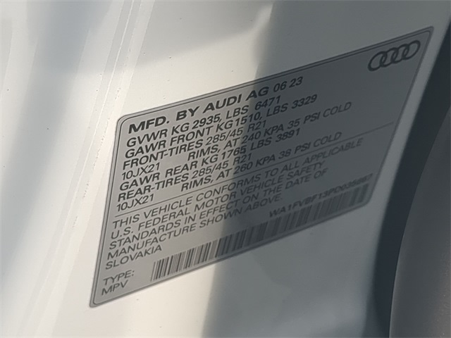 Thumbnail: 2023 Audi Q8 - 21