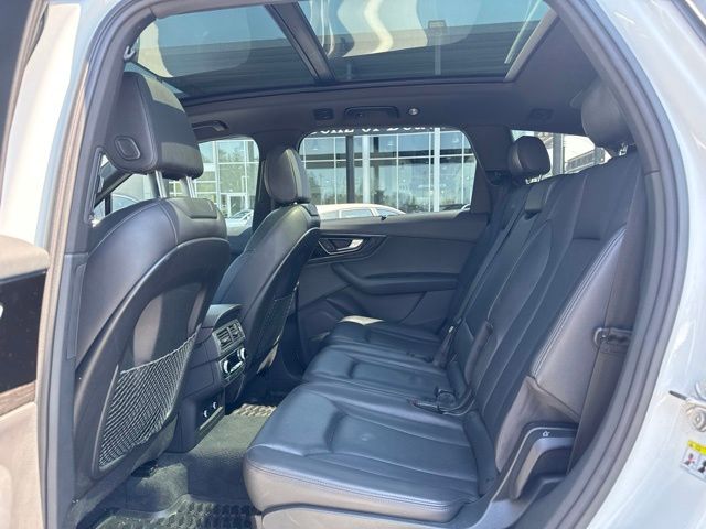 Thumbnail: 2018 Audi Q7 - 8