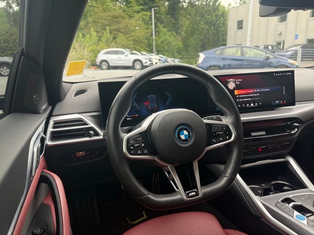Thumbnail: 2025 BMW i4 - 2