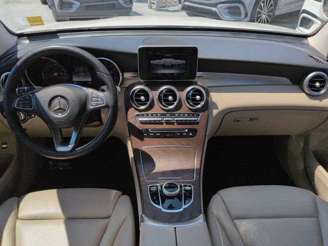 Thumbnail: 2018 Mercedes-Benz GLC - 10