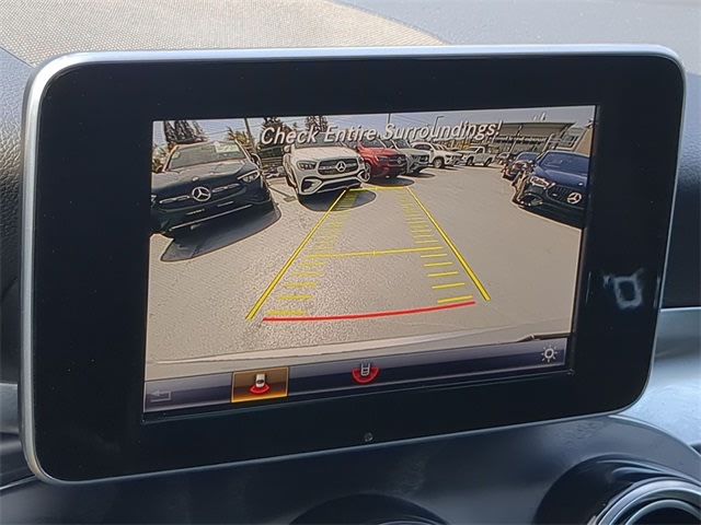 Thumbnail: 2018 Mercedes-Benz GLC - 33