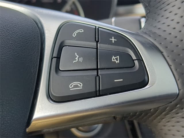 Thumbnail: 2018 Mercedes-Benz GLC - 31