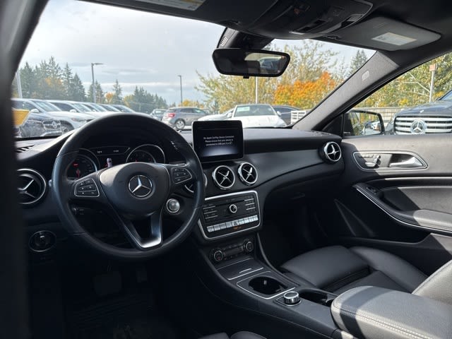 Thumbnail: 2019 Mercedes-Benz GLA - 2