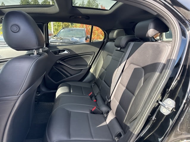 Thumbnail: 2019 Mercedes-Benz GLA - 14