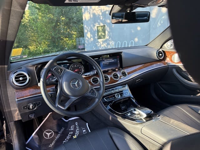 Thumbnail: 2017 Mercedes-Benz E-Class - 2