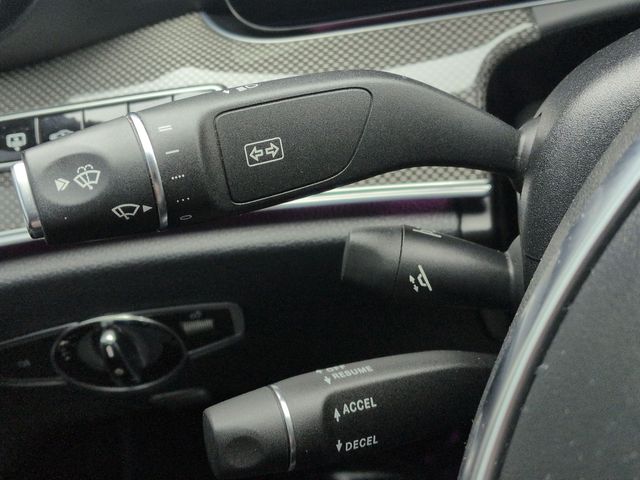 Thumbnail: 2017 Mercedes-Benz E-Class - 30