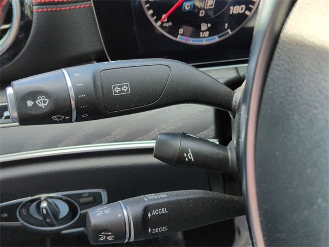 Thumbnail: 2018 Mercedes-Benz E-Class - 33