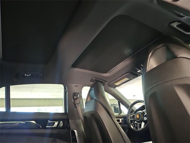 Thumbnail: 2018 Porsche Panamera - 31