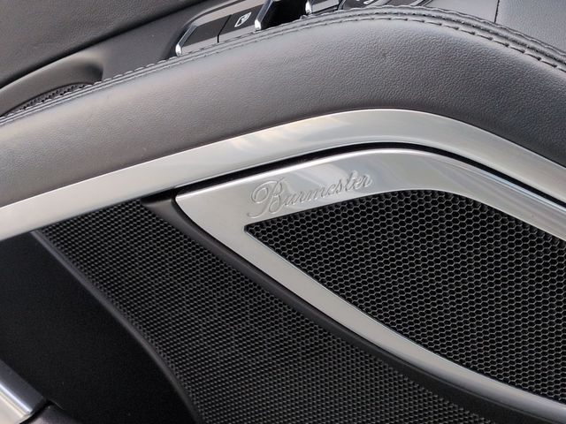 Thumbnail: 2015 Porsche 911 - 32