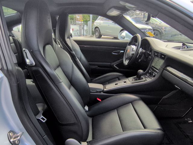 Thumbnail: 2015 Porsche 911 - 11