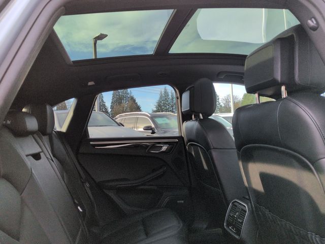 Thumbnail: 2018 Porsche Macan - 31