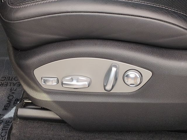 Thumbnail: 2018 Porsche Macan - 27