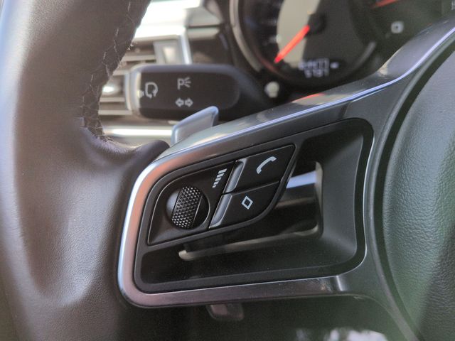 Thumbnail: 2018 Porsche Macan - 32