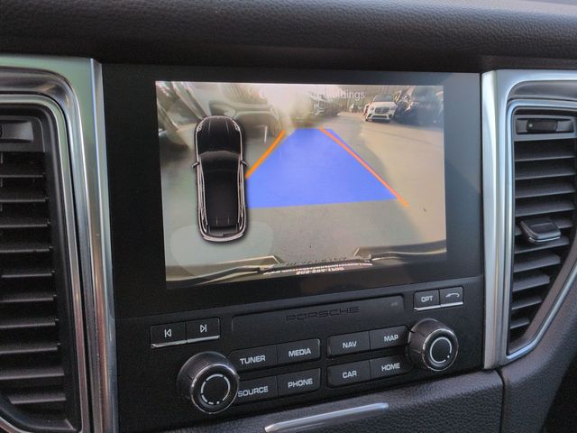 Thumbnail: 2018 Porsche Macan - 36