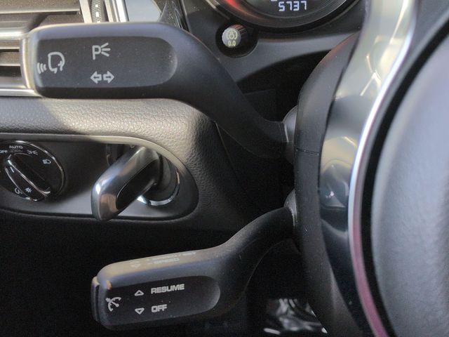 Thumbnail: 2018 Porsche Macan - 34