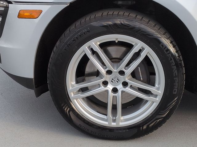 Thumbnail: 2018 Porsche Macan - 8