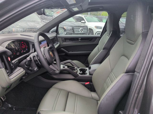 Thumbnail: 2025 Porsche Cayenne - 10