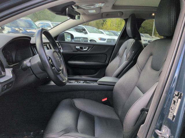 Thumbnail: 2020 Volvo V60 - 10