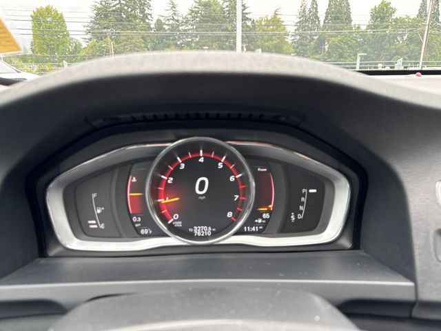 Thumbnail: 2018 Volvo V60 - 9
