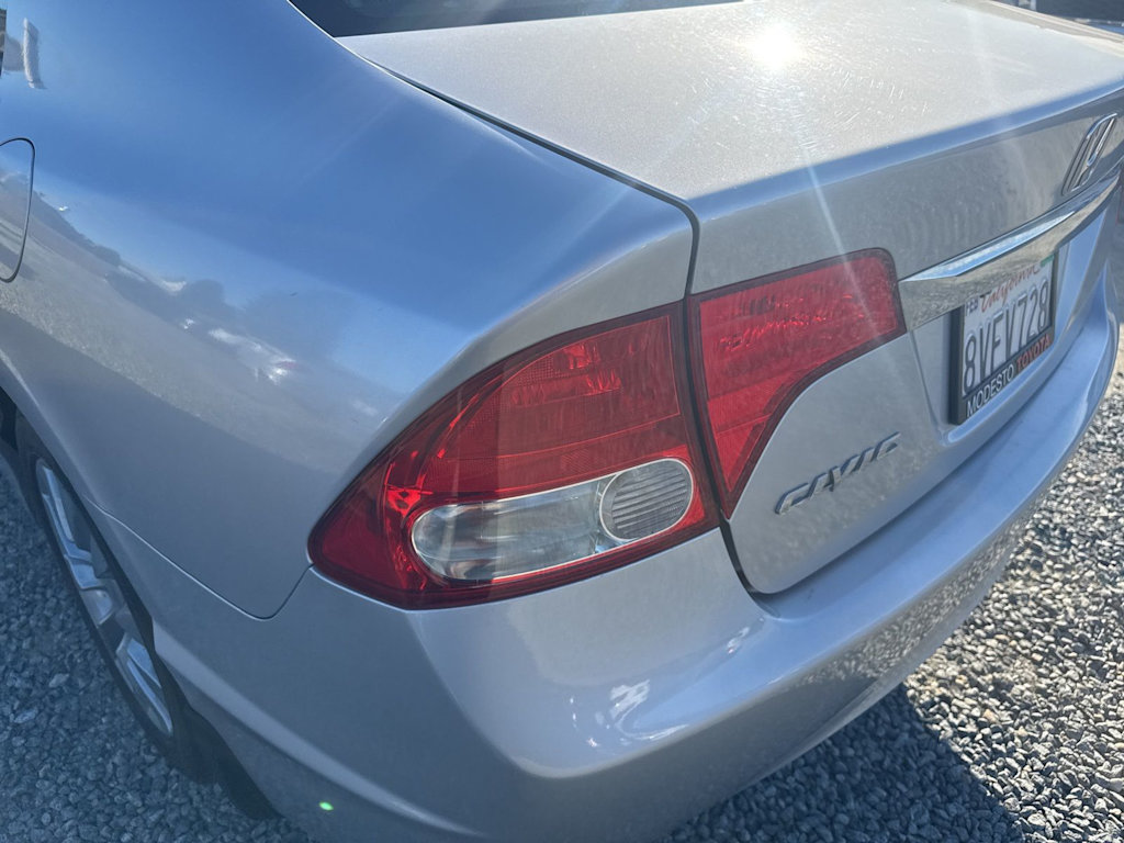 Thumbnail: 2011 Honda Civic - 17