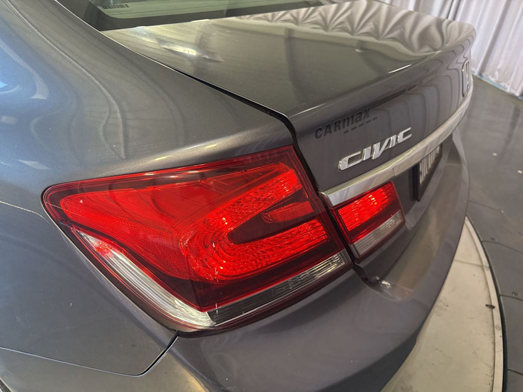Thumbnail: 2015 Honda Civic - 18