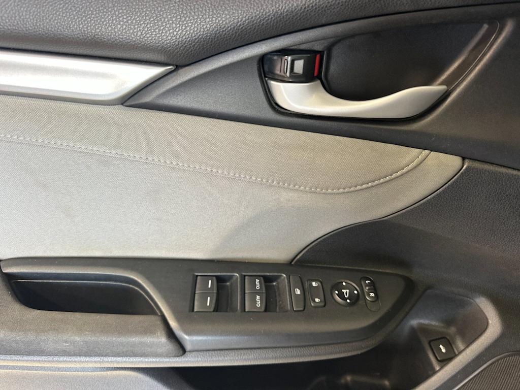 Thumbnail: 2016 Honda Civic - 21