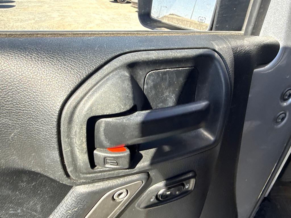 Thumbnail: 2017 Jeep Wrangler - 21