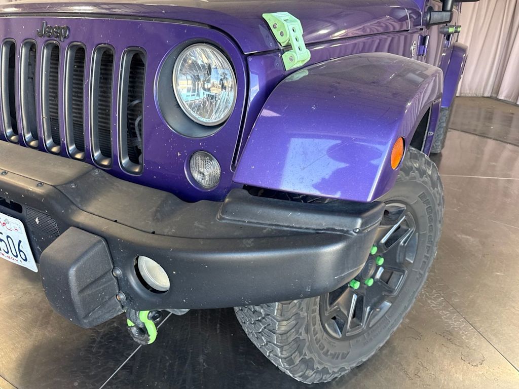 Thumbnail: 2016 Jeep Wrangler - 18