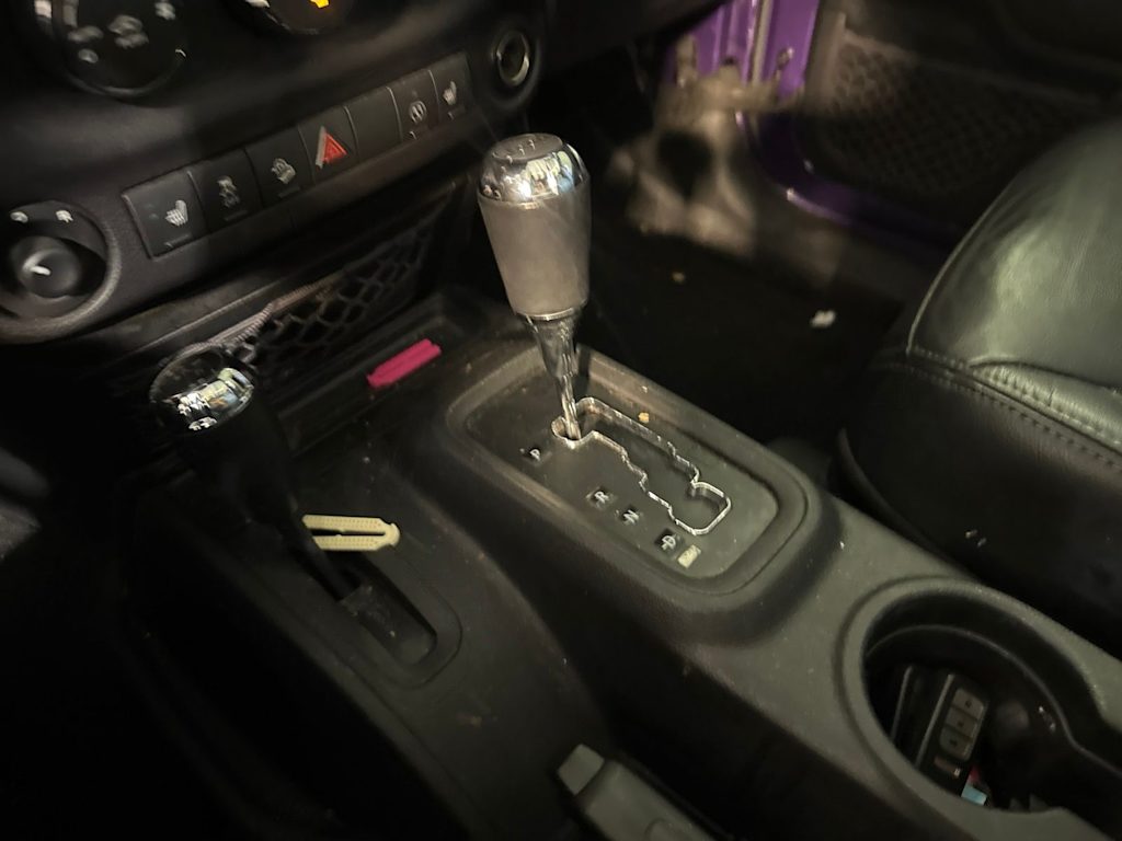 Thumbnail: 2016 Jeep Wrangler - 13