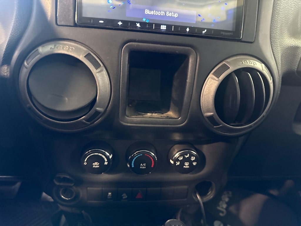 Thumbnail: 2012 Jeep Wrangler - 24