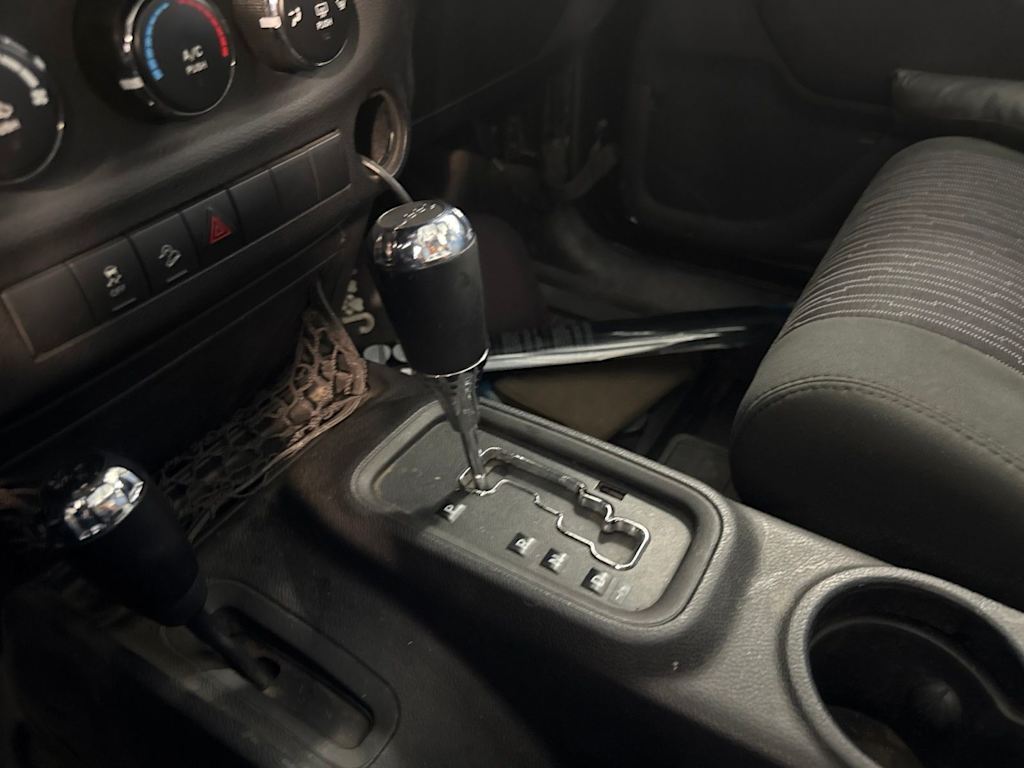 Thumbnail: 2012 Jeep Wrangler - 10
