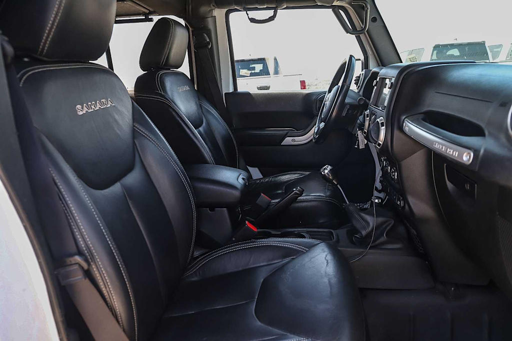 Thumbnail: 2017 Jeep Wrangler - 11