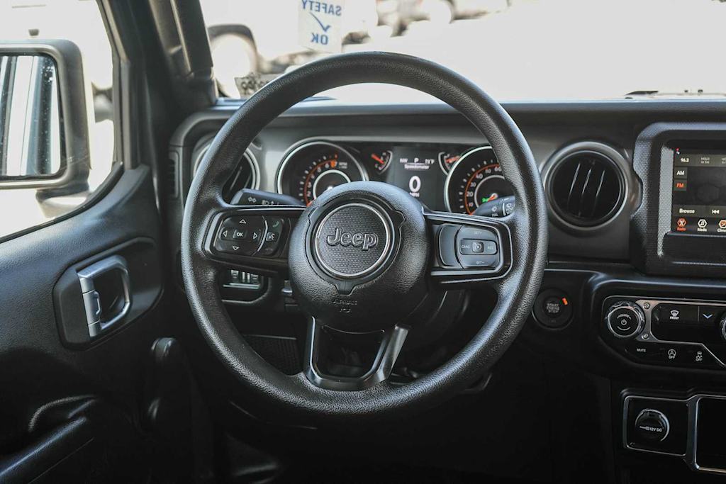 Thumbnail: 2022 Jeep Wrangler - 10