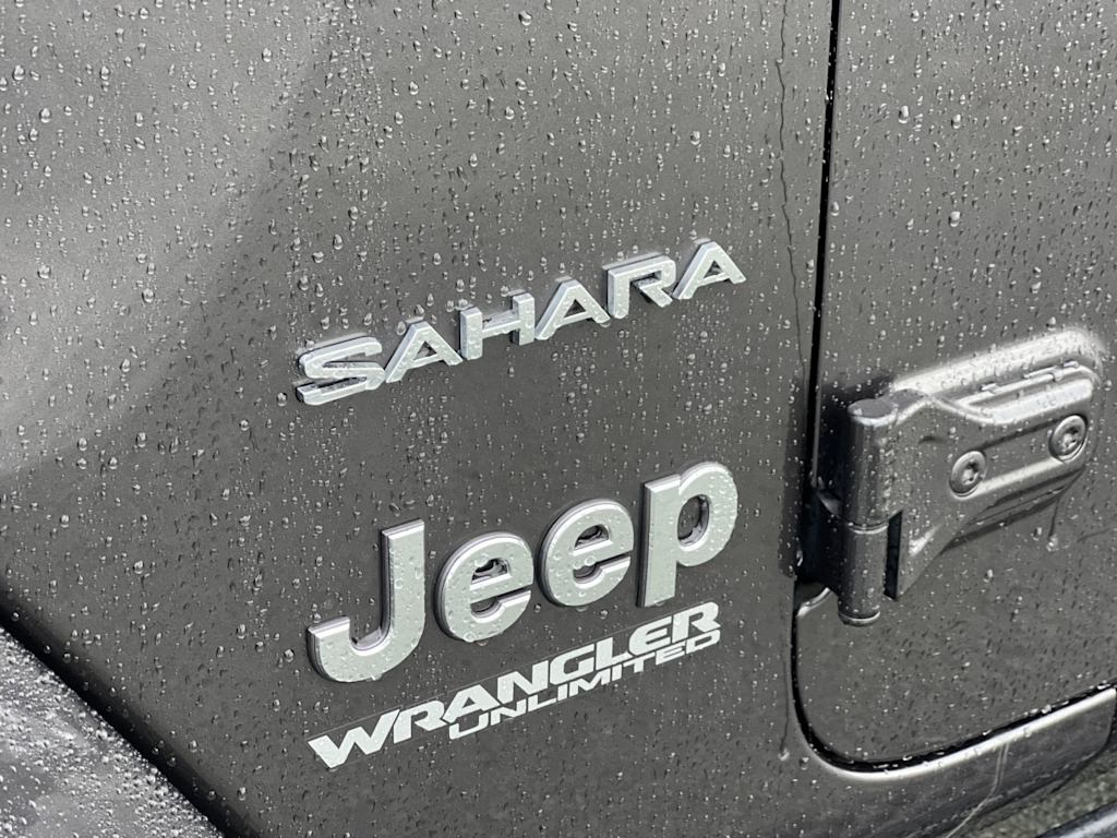 2022 Jeep Wrangler Unlimited Sahara 7