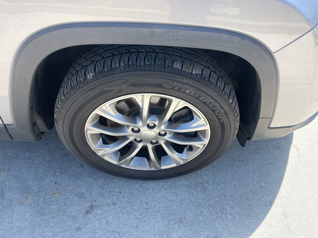 2019 Jeep Cherokee Latitude 14