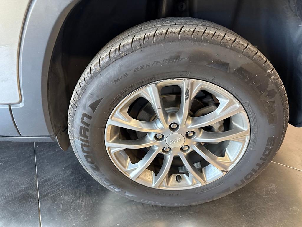 2019 Jeep Cherokee Latitude Plus - Photo 7