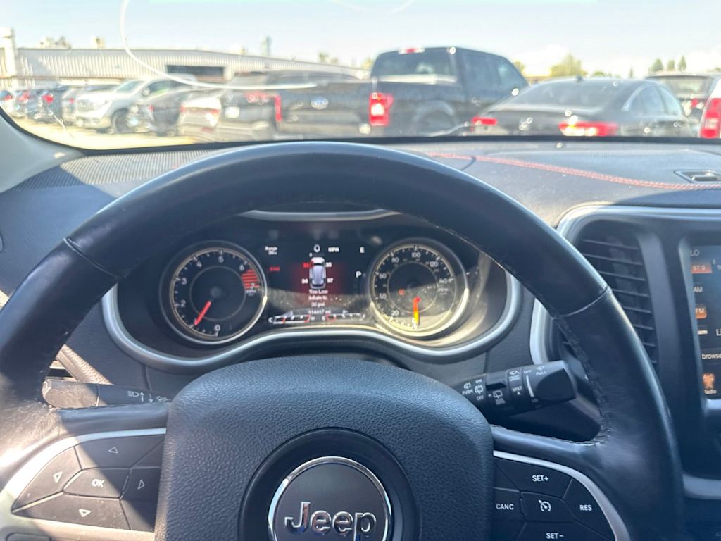 Thumbnail: 2018 Jeep Cherokee - 27