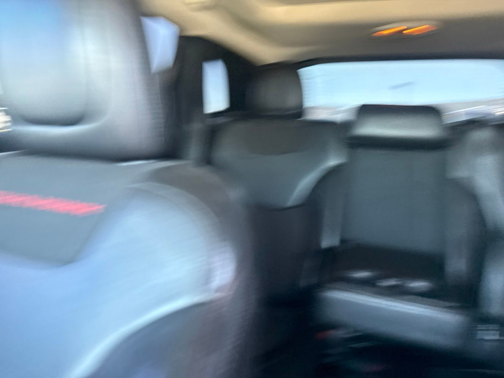 Thumbnail: 2018 Jeep Cherokee - 9