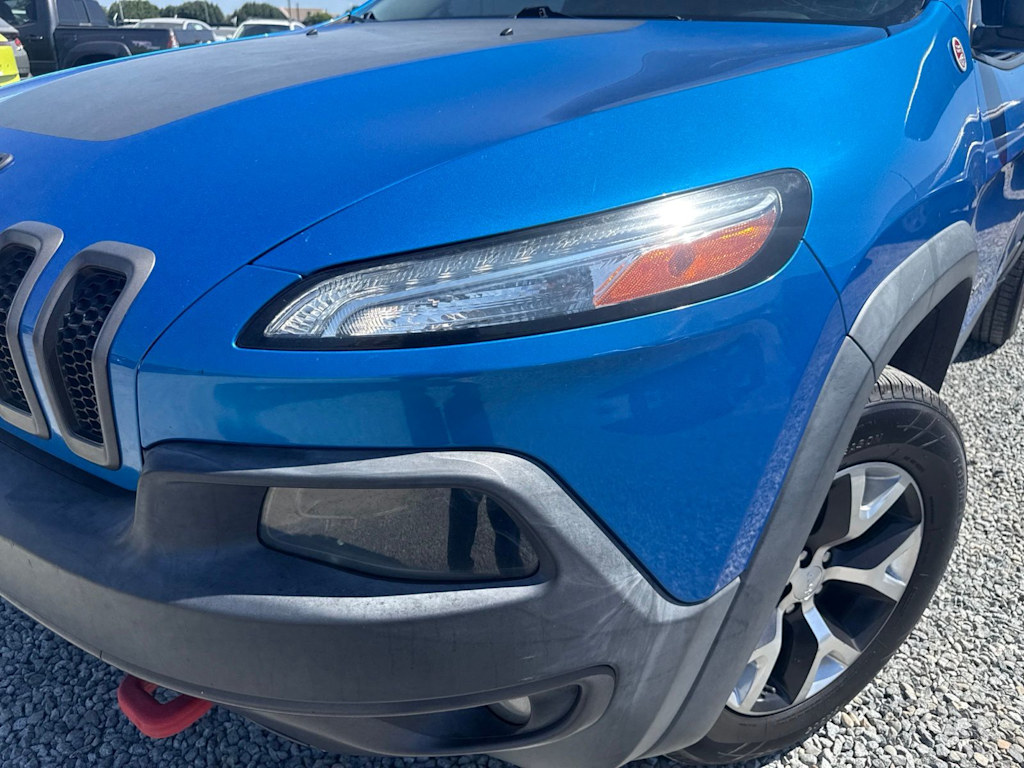 Thumbnail: 2018 Jeep Cherokee - 18