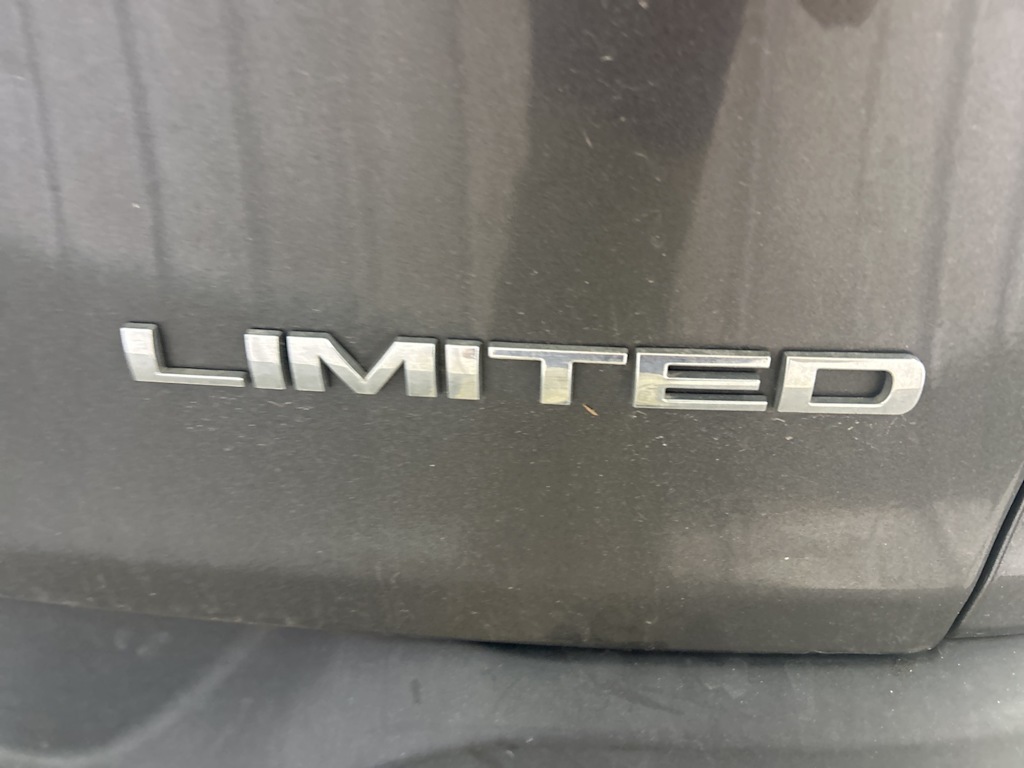 Thumbnail: 2015 Jeep Cherokee - 20