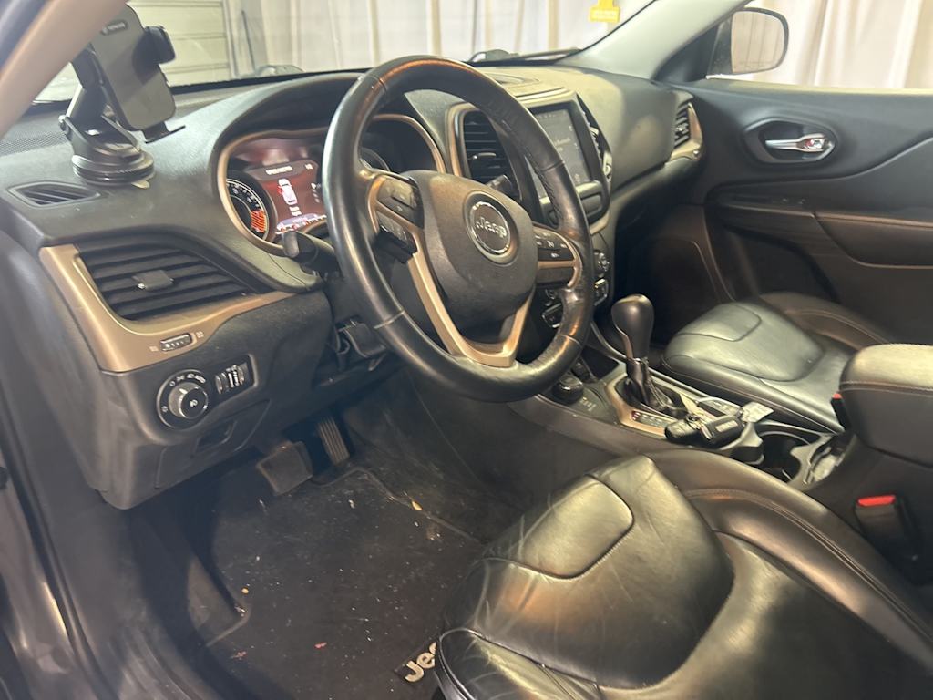 Thumbnail: 2015 Jeep Cherokee - 6