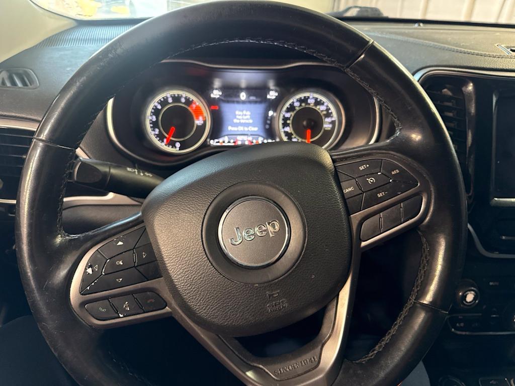 Thumbnail: 2019 Jeep Cherokee - 2