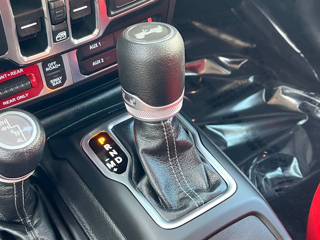 Thumbnail: 2024 Jeep Wrangler - 14