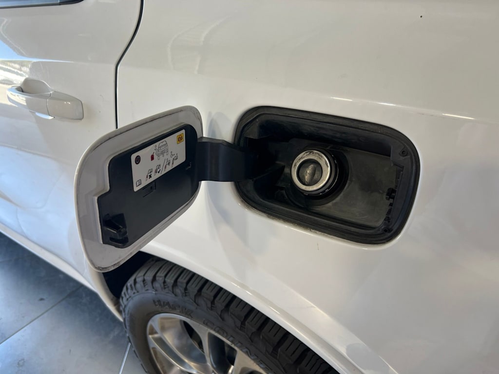 Thumbnail: 2019 Dodge Durango - 7