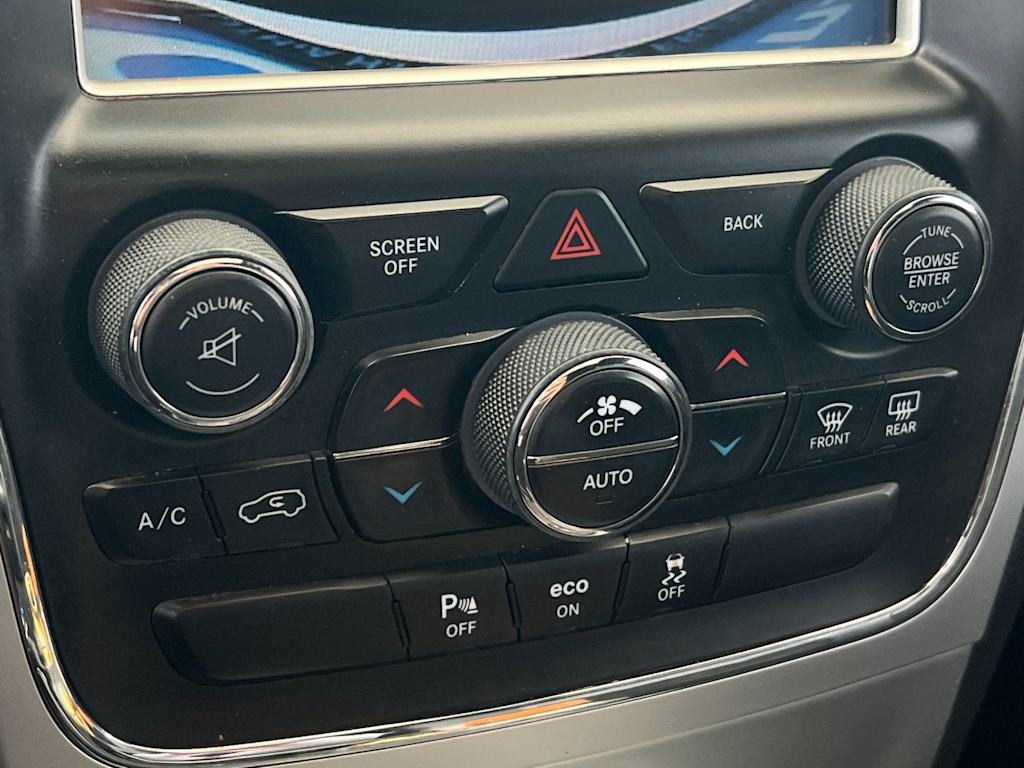 Thumbnail: 2015 Jeep Grand Cherokee - 25