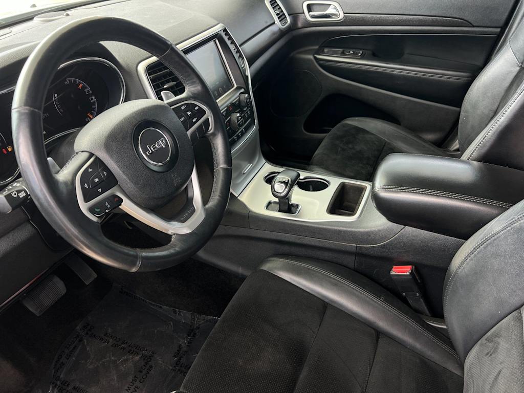Thumbnail: 2015 Jeep Grand Cherokee - 9