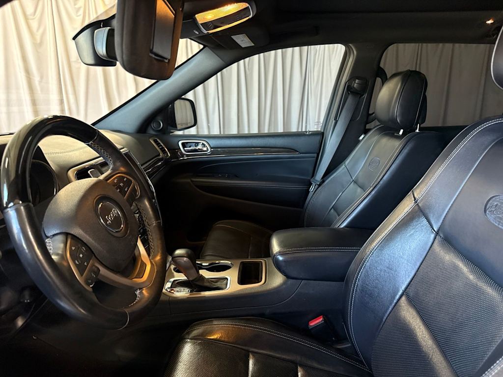Thumbnail: 2016 Jeep Grand Cherokee - 8