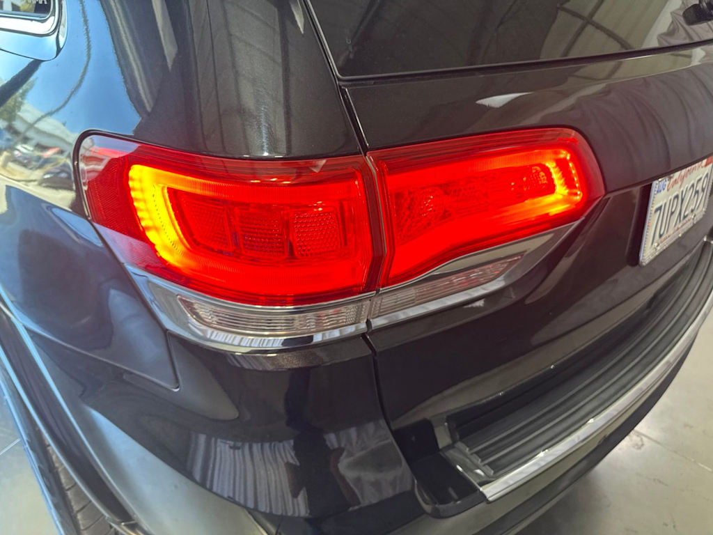 Thumbnail: 2016 Jeep Grand Cherokee - 19