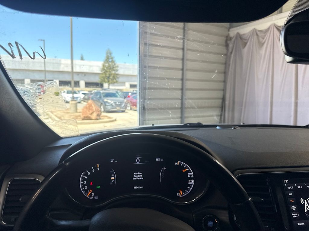 Thumbnail: 2020 Jeep Grand Cherokee - 10