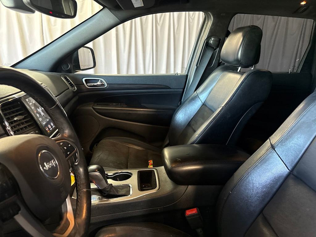Thumbnail: 2020 Jeep Grand Cherokee - 8